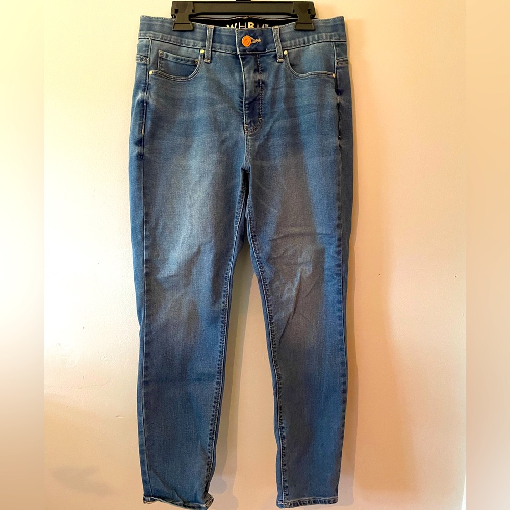 White House black market skinny jeans